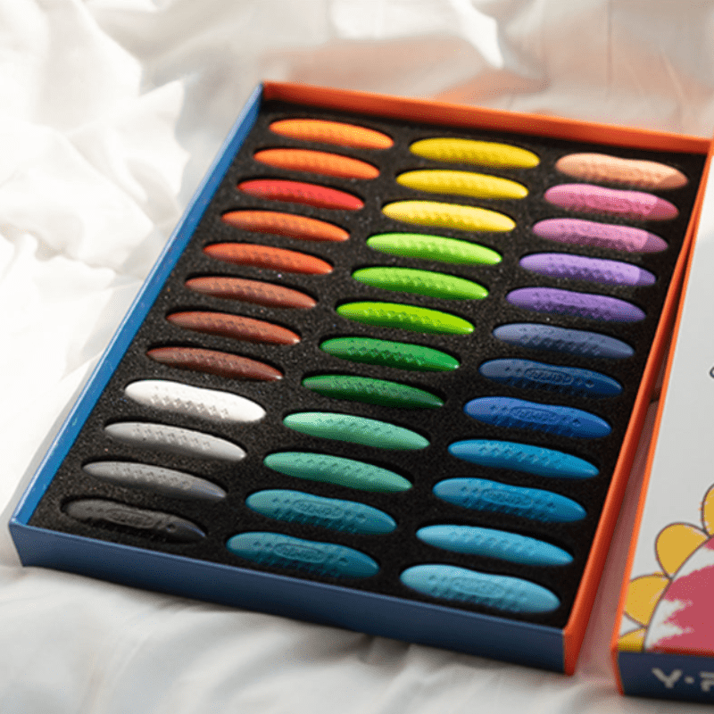 Washable Peanut-shaped Crayons for Kids - A Safe and Vibrant Drawing Experience