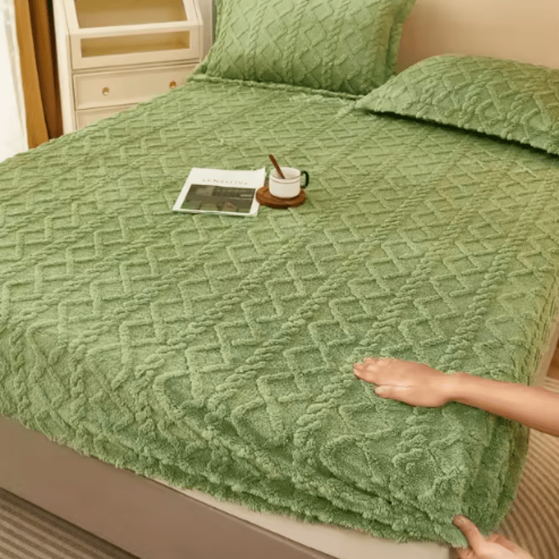 PlushComfort | Winter Fleece Blanket