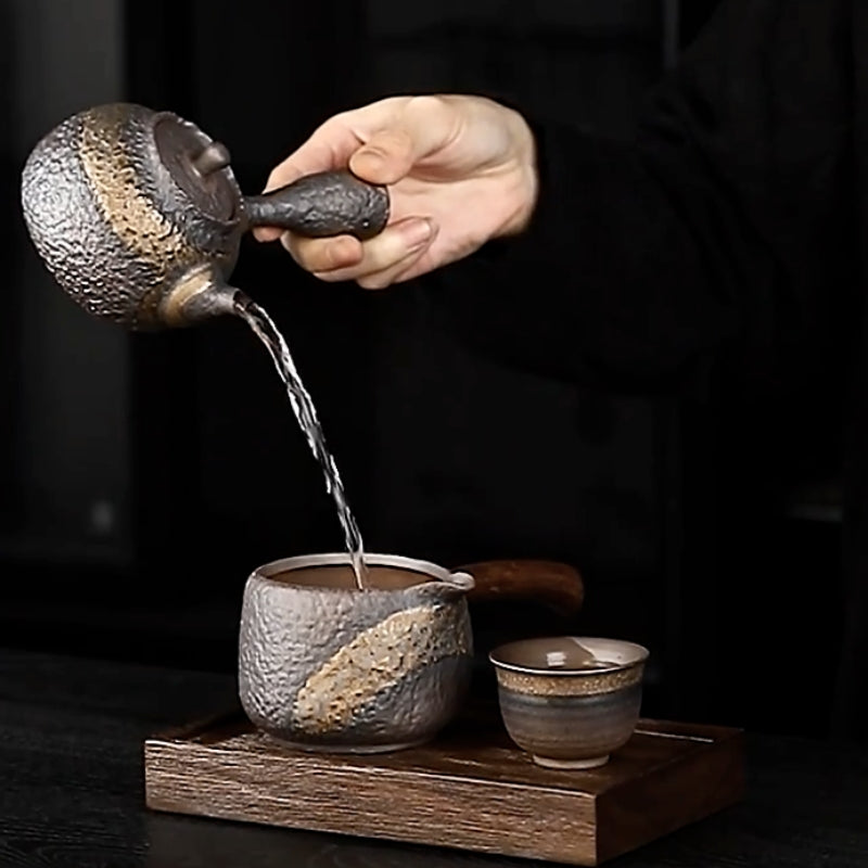 Ceramic Tokoname-yaki Teapot - For Elegant Solo Tea and Intimate Occasions