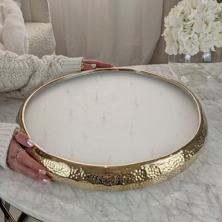 LuxeLicht – XL Scented Candle with 17 Wicks – Enchanting Scent and Golden Elegance