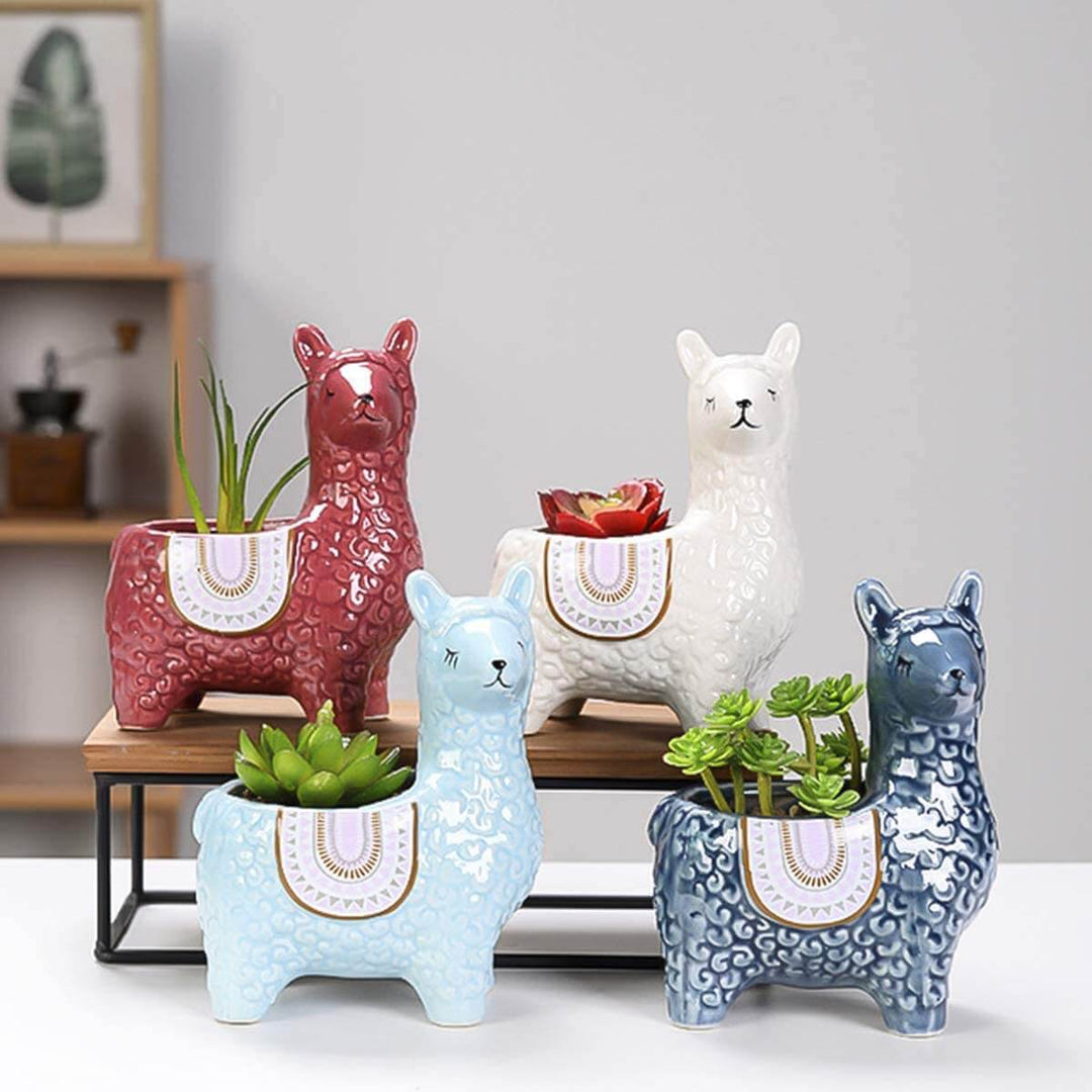 LlamaLeaf – Ceramic Pots with Alpaca Design