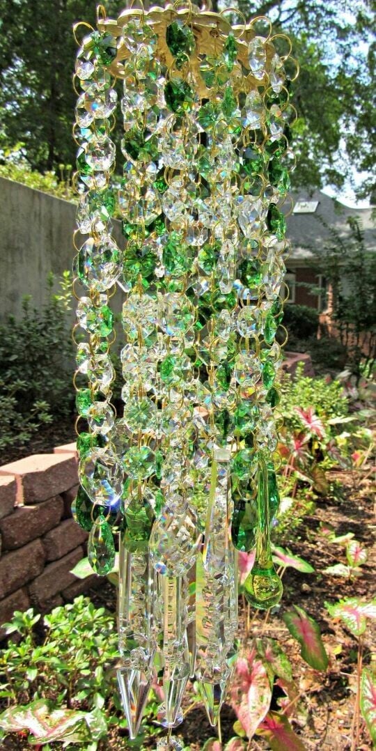 AuraHarmony Crystal Wind Chime - Captures the Wind for Soothing Melodies - Aesthetic and Relaxing Sounds