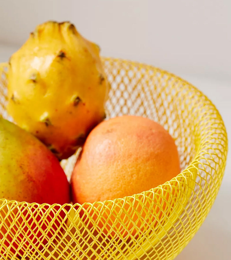 ElegantMesh | Double-Walled Steel Fruit Basket for Ventilation and Style