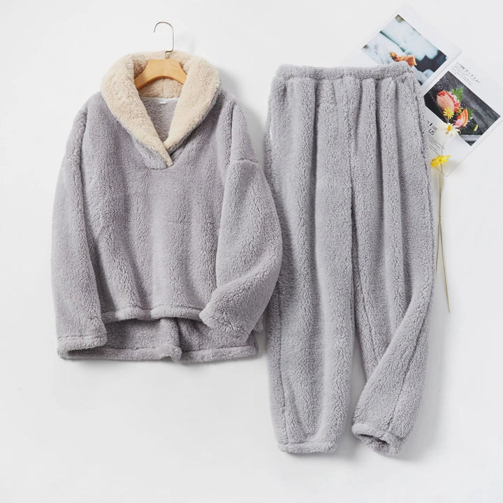 CozyFleece - Soft 2-Piece Loungewear Set - Cozy Women's Pajamas for Relaxing Days