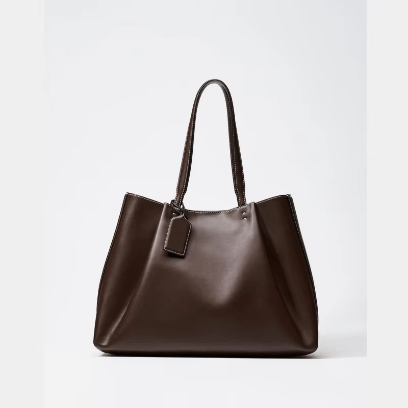 MonoChic – Elegant Tote Bag for Women with Minimalist Style