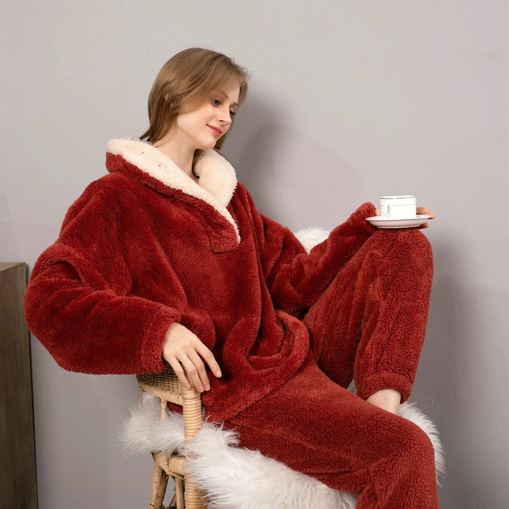 CozyFleece - Soft 2-Piece Loungewear Set - Cozy Women's Pajamas for Relaxing Days