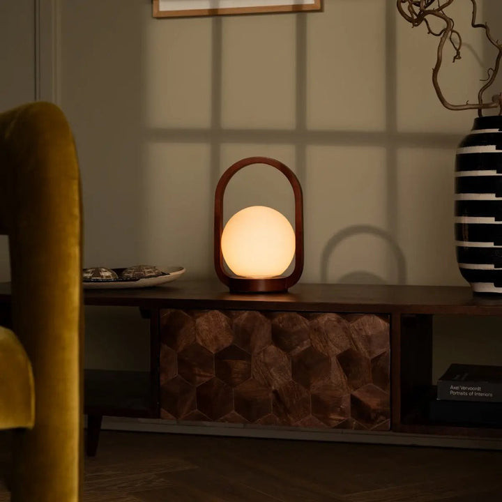 Skye chestnut brown wooden wireless lamp | Rechargeable and dimmable