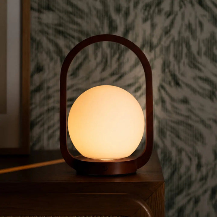 Skye chestnut brown wooden wireless lamp | Rechargeable and dimmable