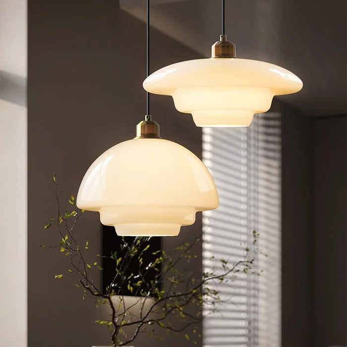 Ivorylight – Elegant Ivory Glass Pendant Lamp with Adjustable Cord
