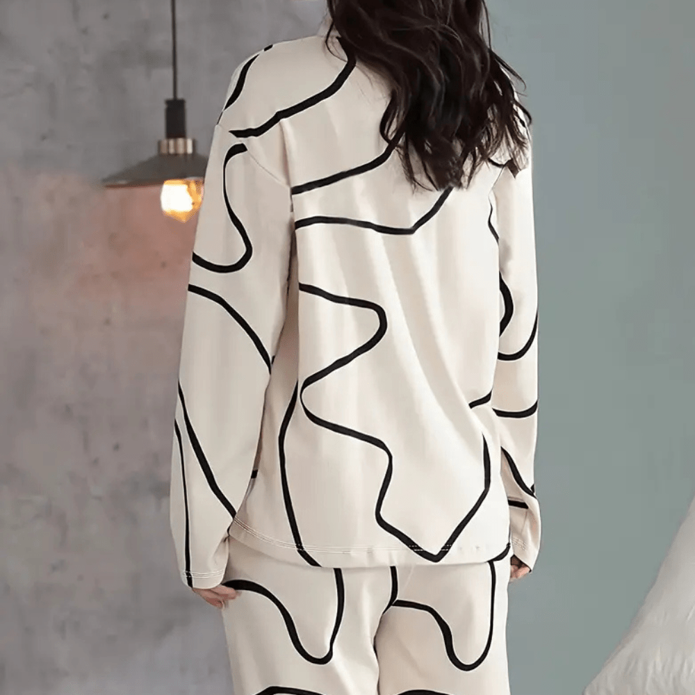 AbstractLounge - 2-Piece Stylish Pajama Set - Elegant Cream & Black Sleepwear for Women