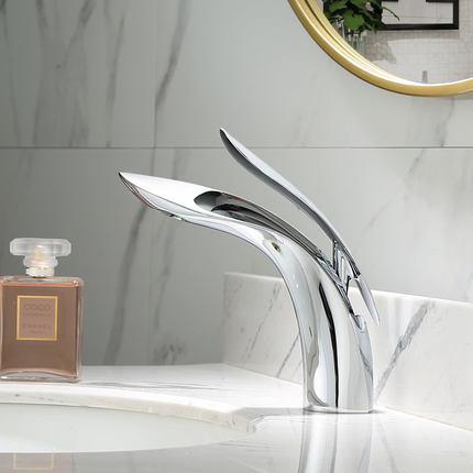 FlowEase | Stylish Bathroom Faucet with Smooth Operation