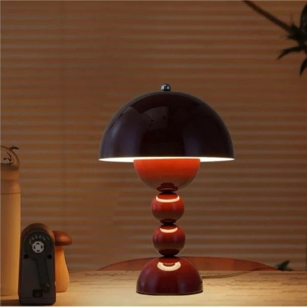 BloemGlow – Portable Nordic Table Lamp with Flower Bud Design