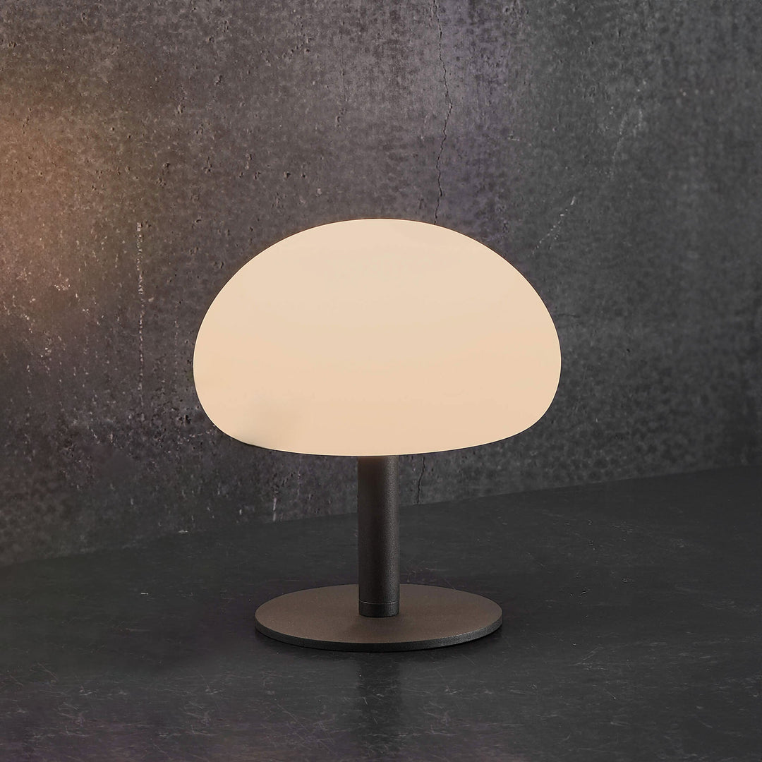 SponsLicht – Rechargeable Table Lamp for Indoor and Outdoor Use