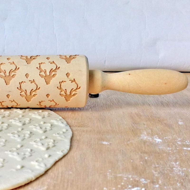 FestiveRoll - Christmas Cookie Relief Rolling Pin - Artisan Engraved for Perfect Baking Creations