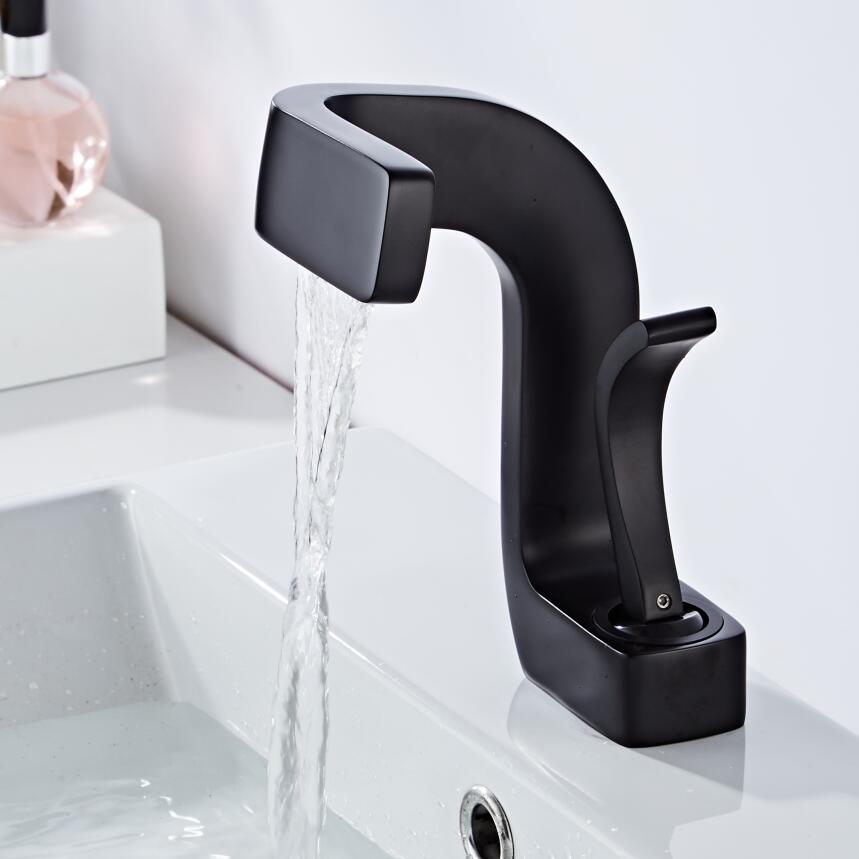 CurveElite | Sleek Curved Bathroom Faucet with Precise Control