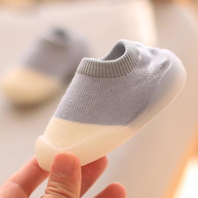 Baby Shoes with Non-slip Soles - breathable and lightweight slippers for babies - provides grip and comfort while walking -