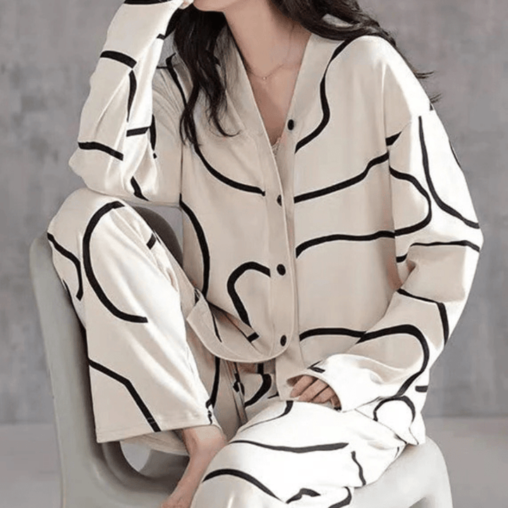 AbstractLounge - 2-Piece Stylish Pajama Set - Elegant Cream & Black Sleepwear for Women