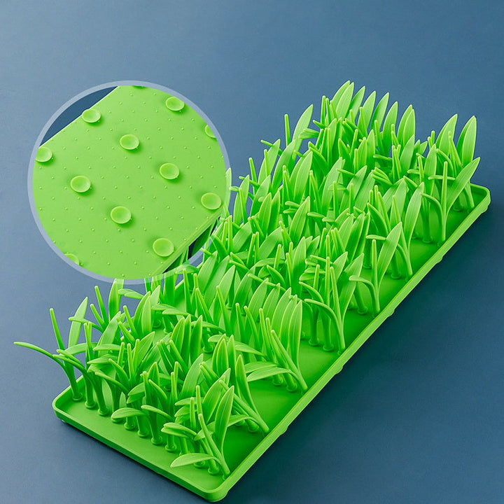 PetLush | Silicone Grass Mat for Organized Mealtime