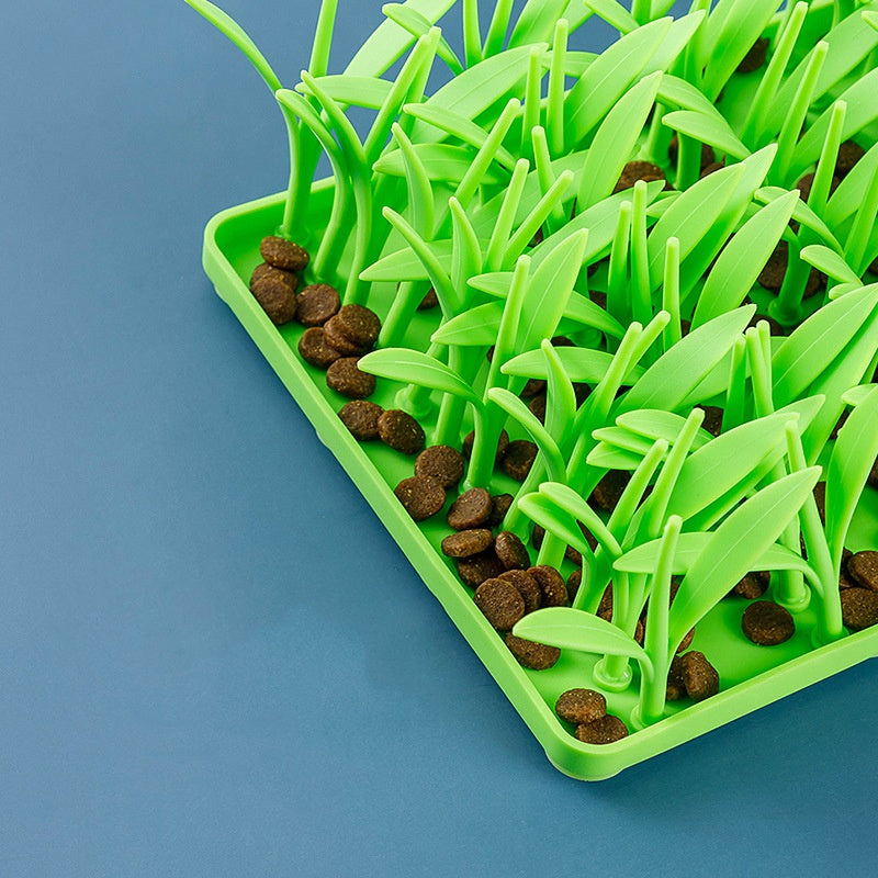 PetLush | Silicone Grass Mat for Organized Mealtime