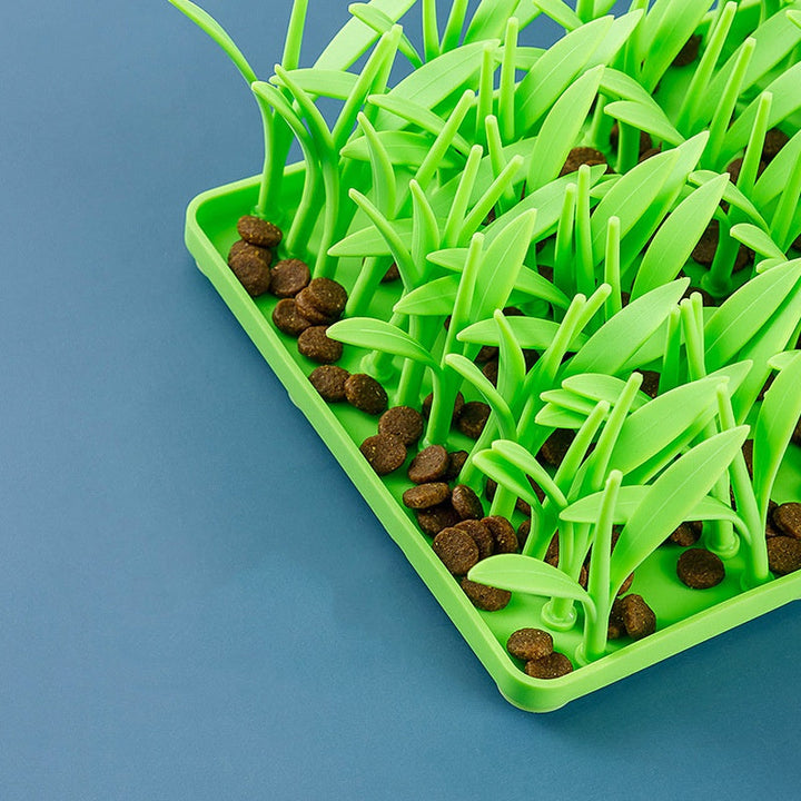 PetLush | Silicone Grass Mat for Organized Mealtime